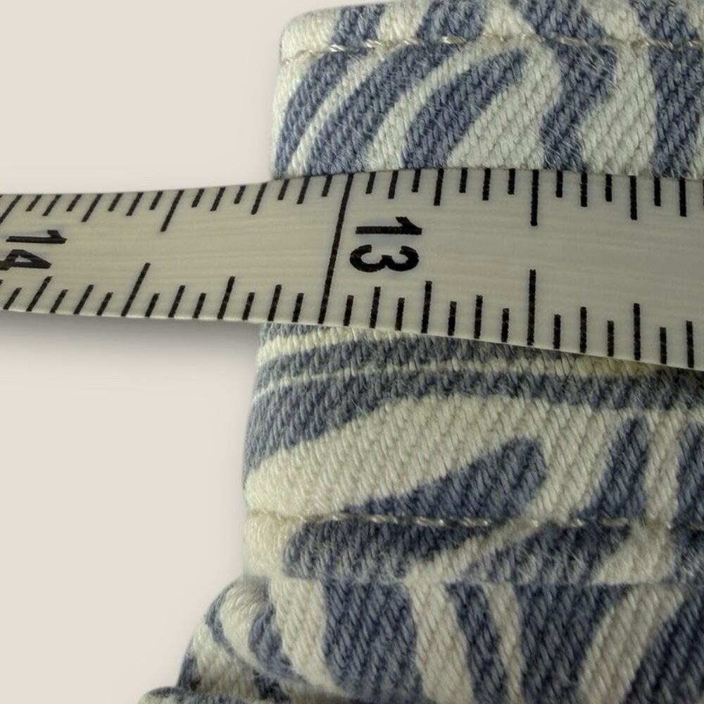 Abercrombie Curve Love 90s Straight‎ Jeans 26 2S Ultra High Rise Blue Zebra - Picture 3 of 6